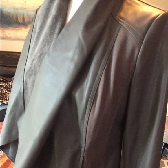 Kut from the Kloth pavement drape front jacket - Picture 2 of 6